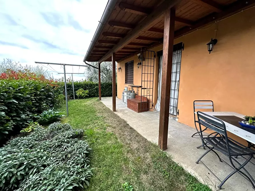 Immagine 9 di Rustico / casale in vendita  a Pescia