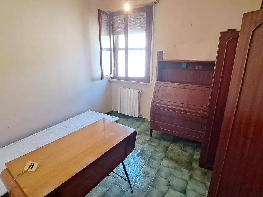 Immagine 9 di Casa trifamiliare in vendita  a Rosignano Marittimo