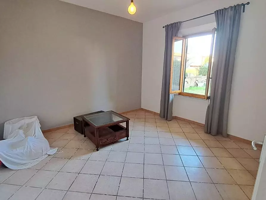 Immagine 14 di Casa trifamiliare in vendita  a Rosignano Marittimo