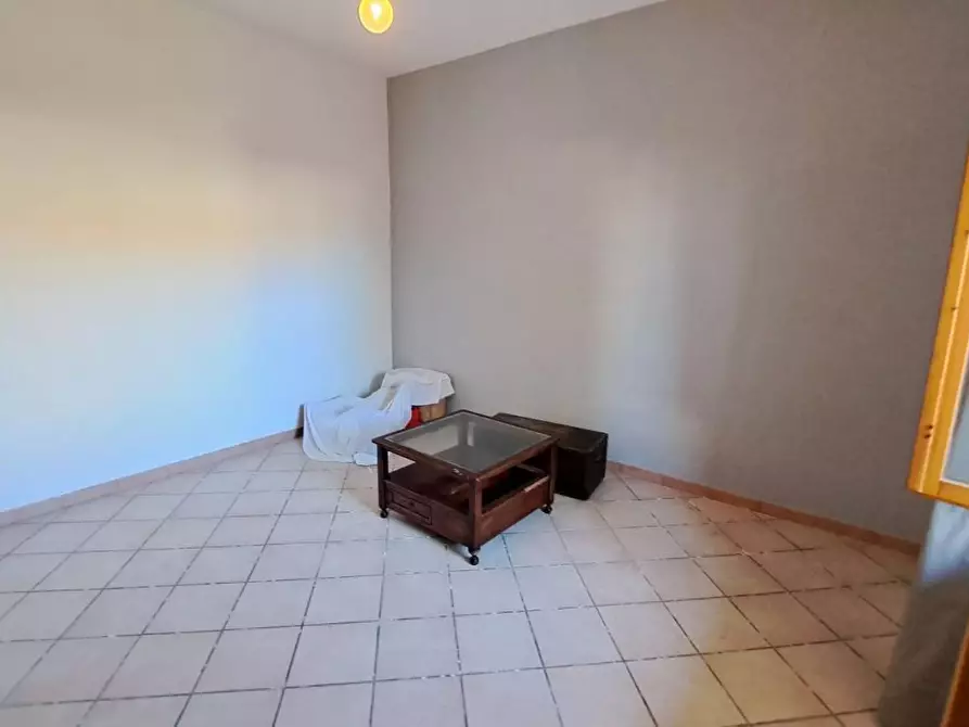 Immagine 15 di Casa trifamiliare in vendita  a Rosignano Marittimo