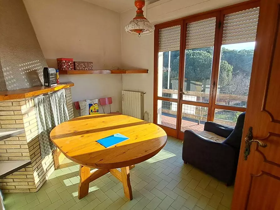 Immagine 5 di Casa trifamiliare in vendita  a Rosignano Marittimo