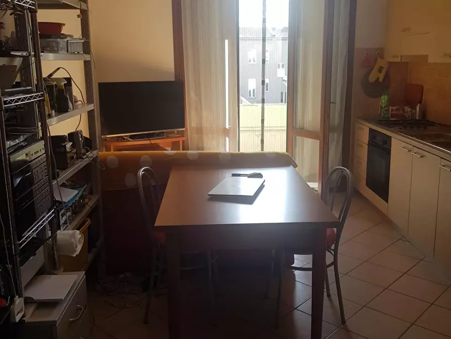 Immagine 2 di Appartamento in vendita  a Capraia E Limite