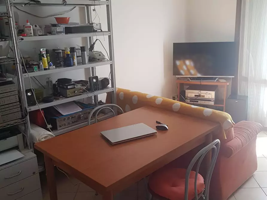 Immagine 3 di Appartamento in vendita  a Capraia E Limite