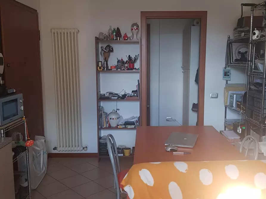 Immagine 4 di Appartamento in vendita  a Capraia E Limite