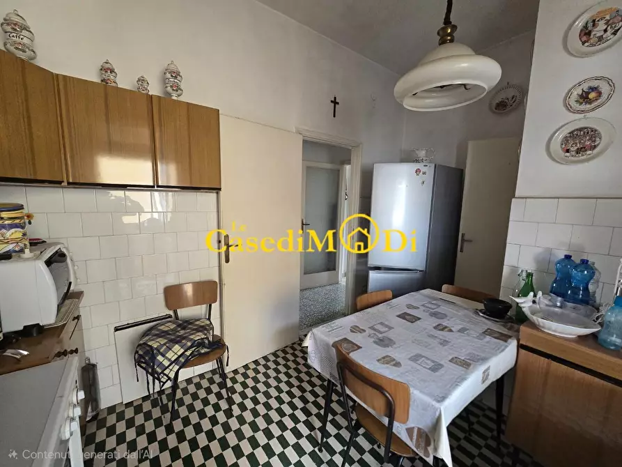 Immagine 11 di Appartamento in vendita  a Livorno