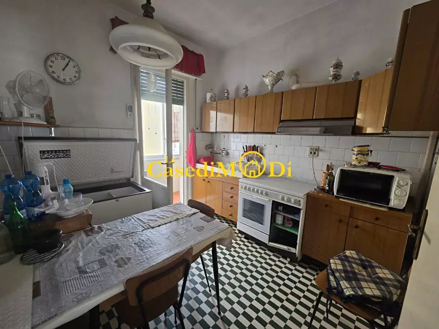 Immagine 9 di Appartamento in vendita  a Livorno