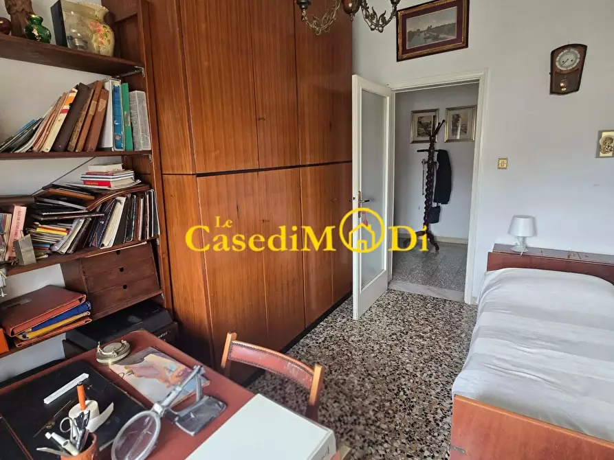 Immagine 12 di Appartamento in vendita  a Livorno