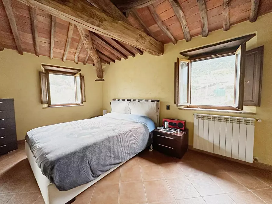 Immagine 10 di Rustico / casale in vendita  a Capannori