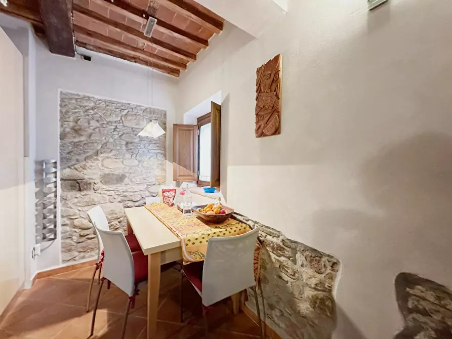 Immagine 5 di Rustico / casale in vendita  a Capannori