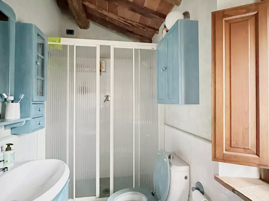 Immagine 14 di Rustico / casale in vendita  a Capannori