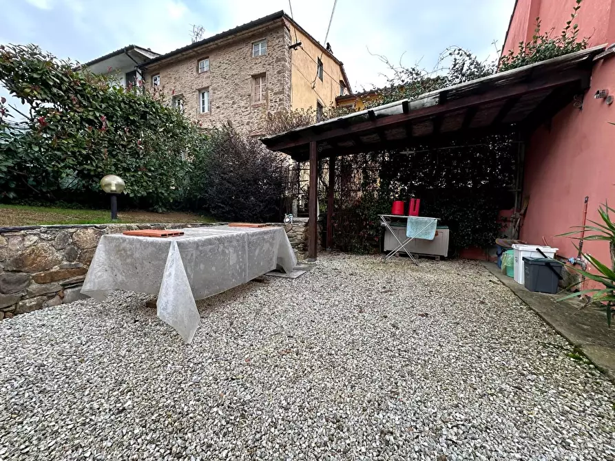 Immagine 21 di Rustico / casale in vendita  a Capannori