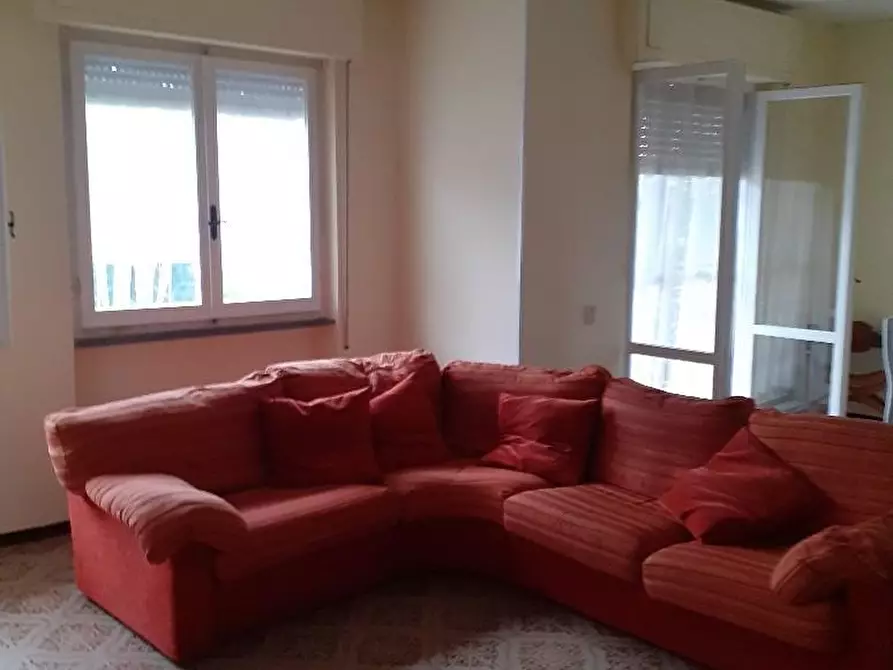 Immagine 7 di Casa bifamiliare in vendita  a Massa