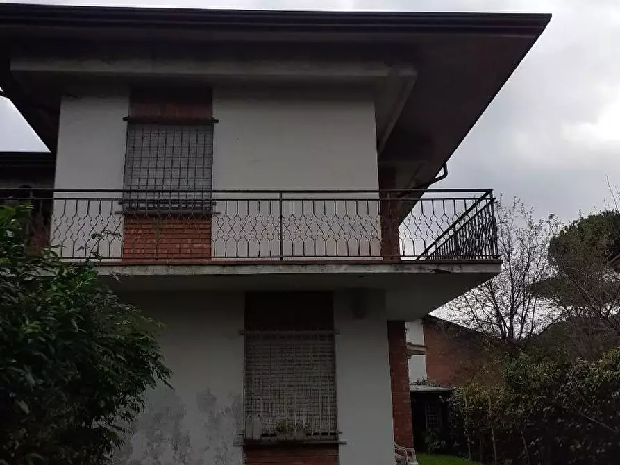 Immagine 22 di Casa bifamiliare in vendita  a Massa