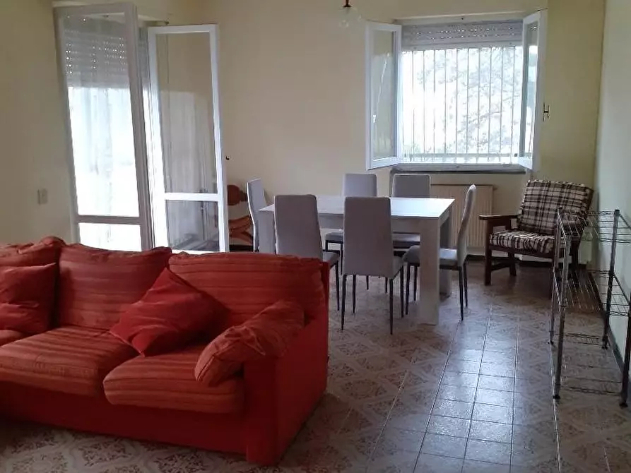 Immagine 6 di Casa bifamiliare in vendita  a Massa