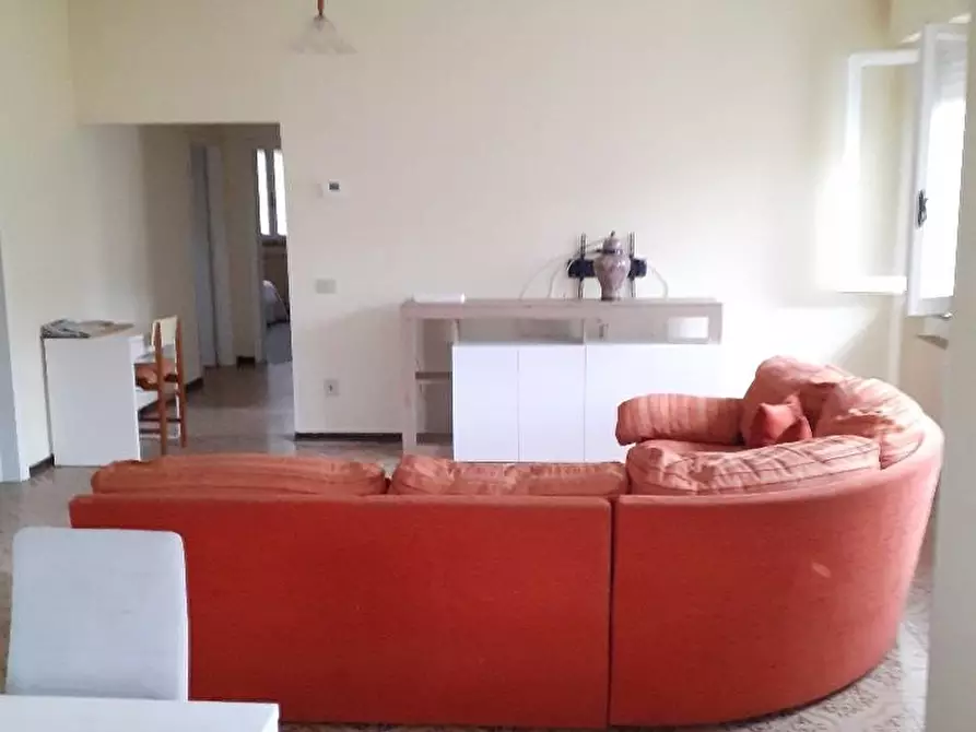 Immagine 8 di Casa bifamiliare in vendita  a Massa