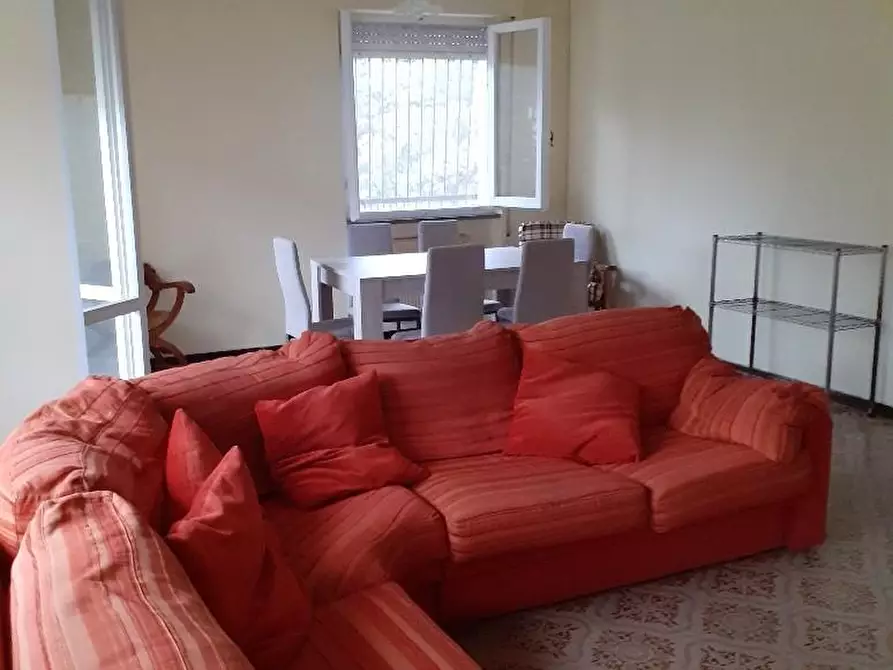 Immagine 9 di Casa bifamiliare in vendita  a Massa