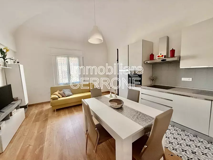 Immagine 1 di Appartamento in vendita  a Cecina