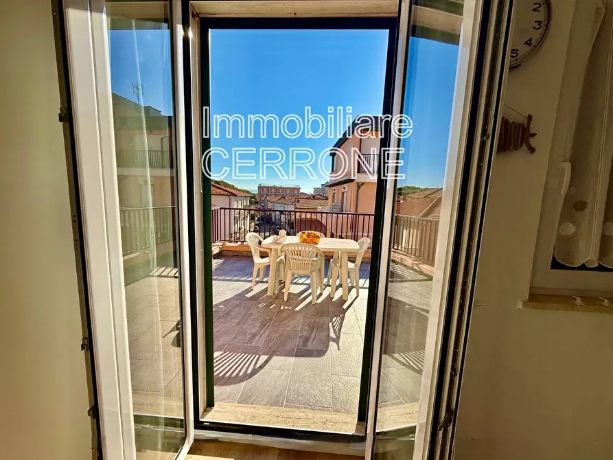 Immagine 16 di Appartamento in vendita  a Cecina