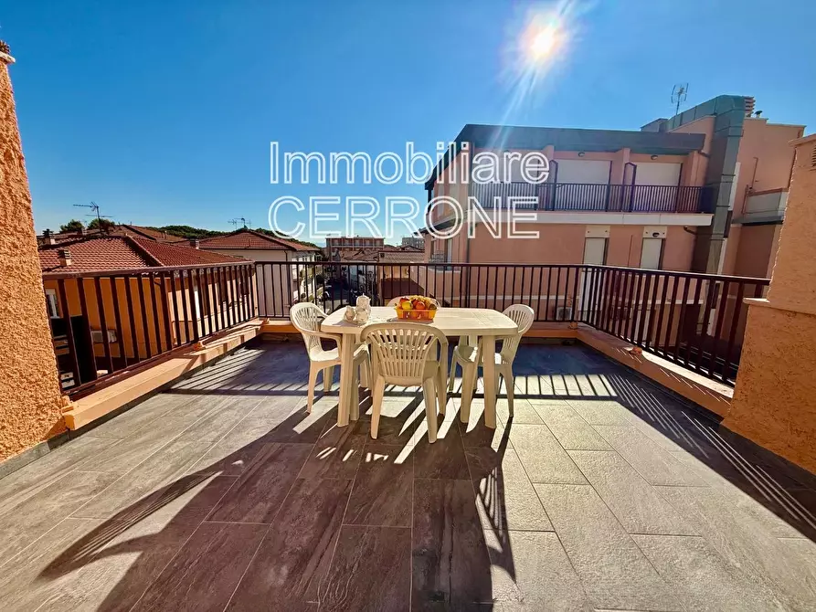 Immagine 18 di Appartamento in vendita  a Cecina