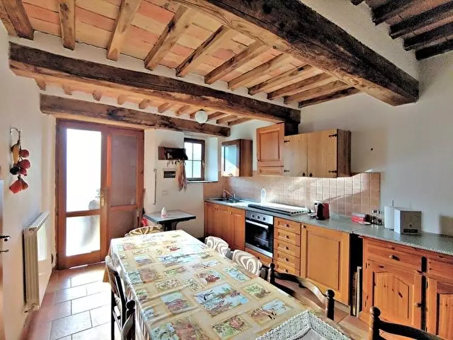 Immagine 50 di Casa colonica in vendita  a Radicofani