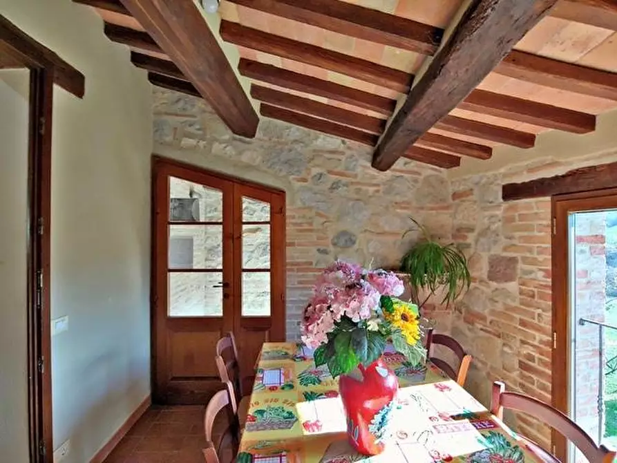 Immagine 45 di Casa colonica in vendita  a Radicofani