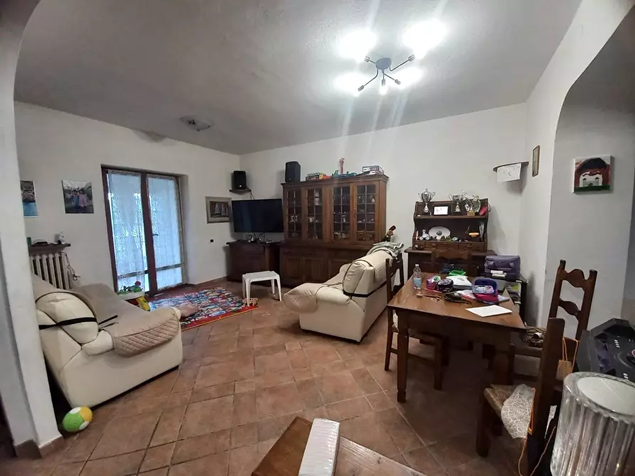 Immagine 2 di Casa bifamiliare in vendita  a Montignoso