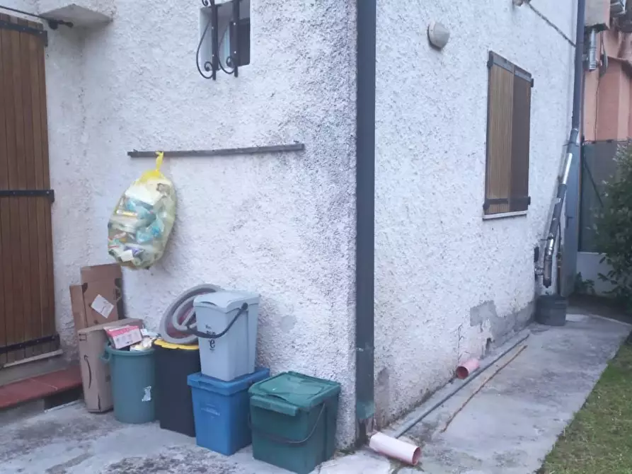 Immagine 15 di Casa bifamiliare in vendita  a Montignoso