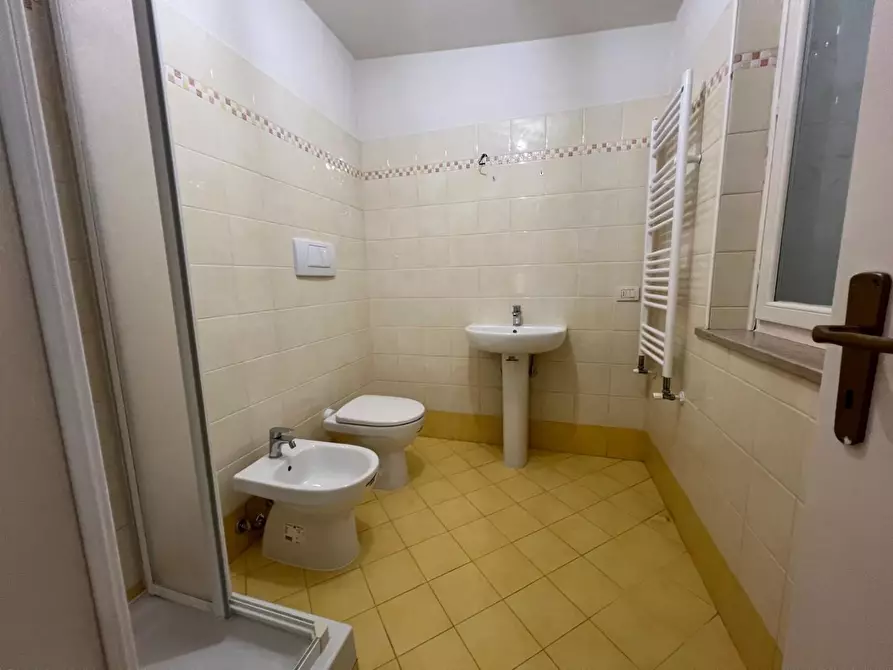 Immagine 12 di Appartamento in vendita  a Camaiore