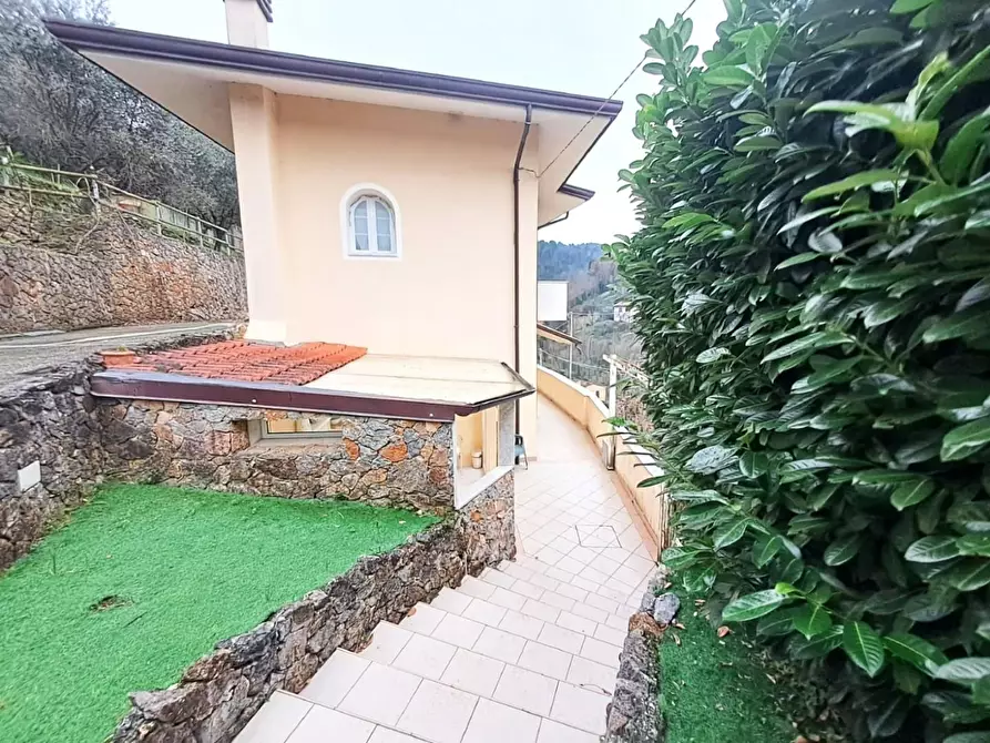 Immagine 43 di Casa indipendente in vendita  a Carrara