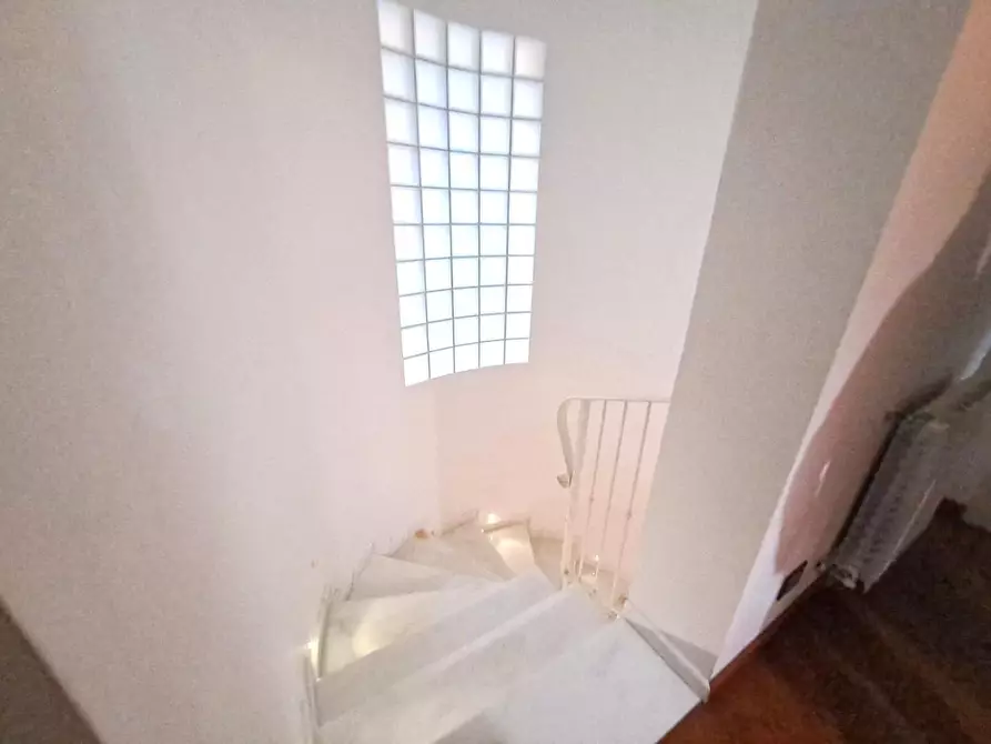 Immagine 30 di Casa indipendente in vendita  a Carrara