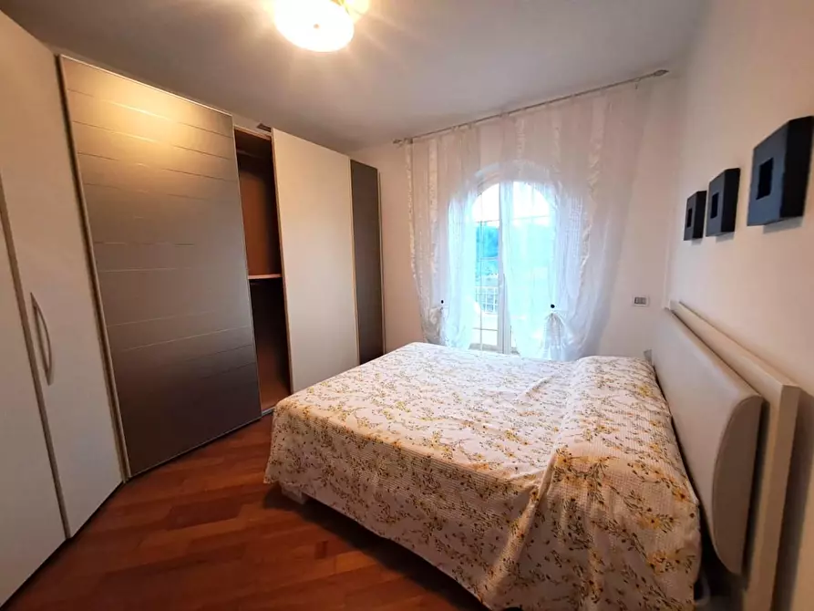 Immagine 17 di Casa indipendente in vendita  a Carrara