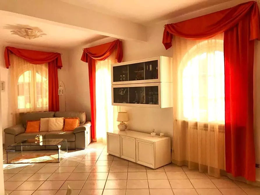 Immagine 14 di Casa indipendente in vendita  a Carrara