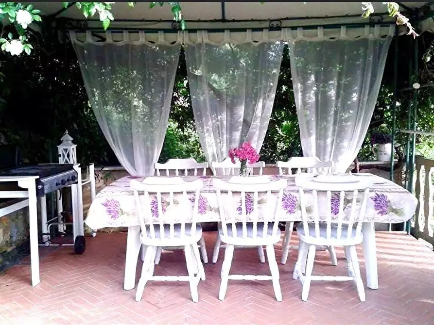 Immagine 33 di Casa indipendente in vendita  a Carrara