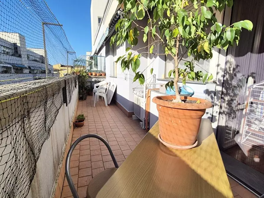 Immagine 18 di Appartamento in vendita  a Viareggio