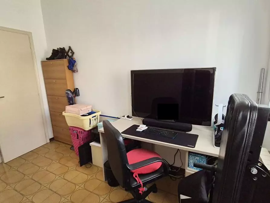 Immagine 77 di Appartamento in vendita  a Viareggio