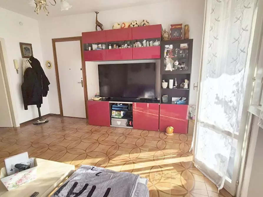 Immagine 13 di Appartamento in vendita  a Viareggio