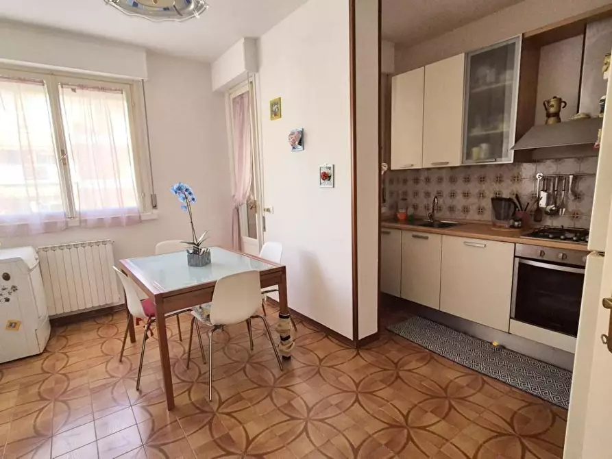 Immagine 25 di Appartamento in vendita  a Viareggio