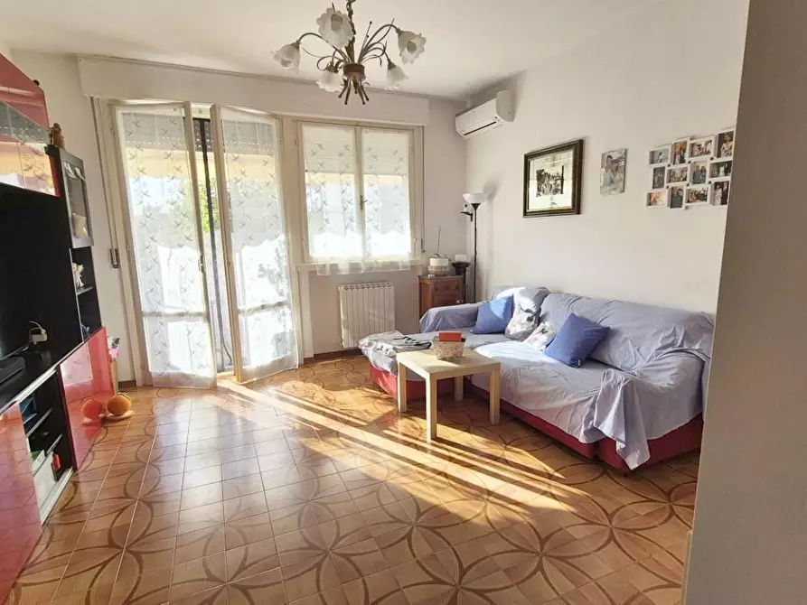 Immagine 41 di Appartamento in vendita  a Viareggio