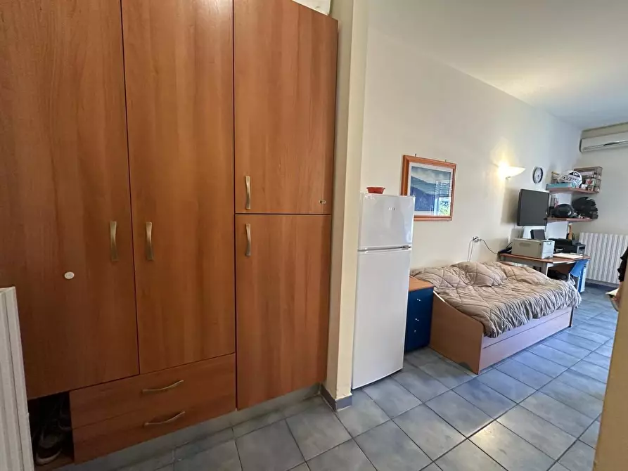 Immagine 11 di Appartamento in vendita  a Lizzanello