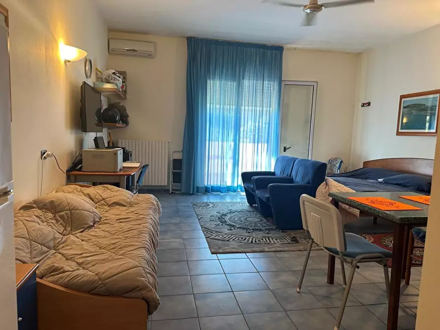 Immagine 24 di Appartamento in vendita  a Lizzanello