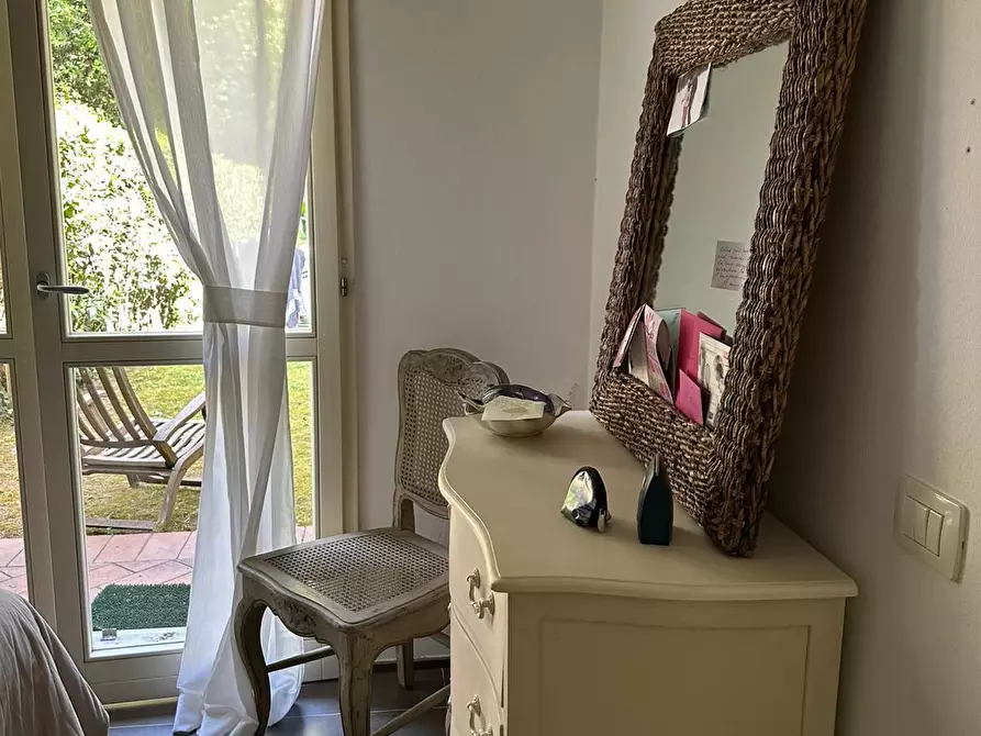 Immagine 22 di Villetta a schiera in vendita  a Massa