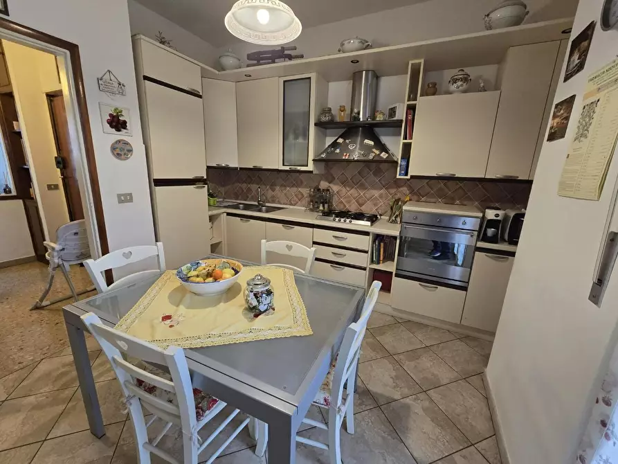 Immagine 7 di Appartamento in vendita  a Pontedera