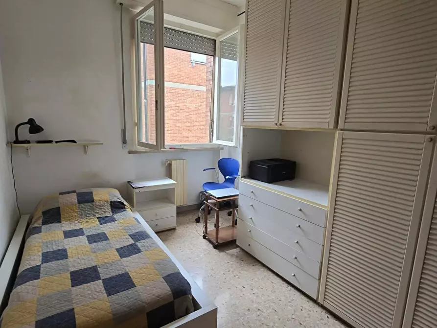 Immagine 21 di Appartamento in vendita  a Pontedera