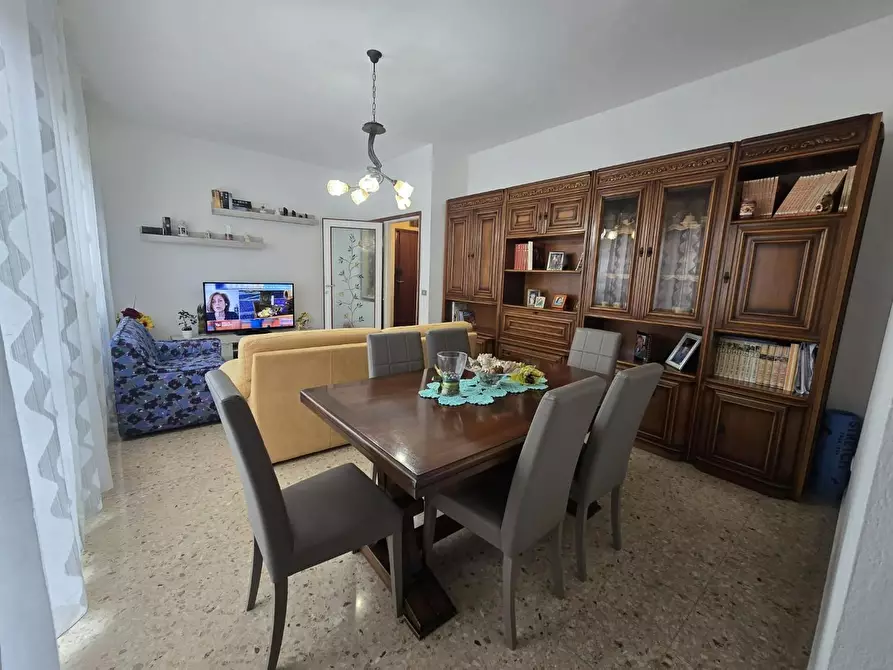 Immagine 2 di Appartamento in vendita  a Pontedera