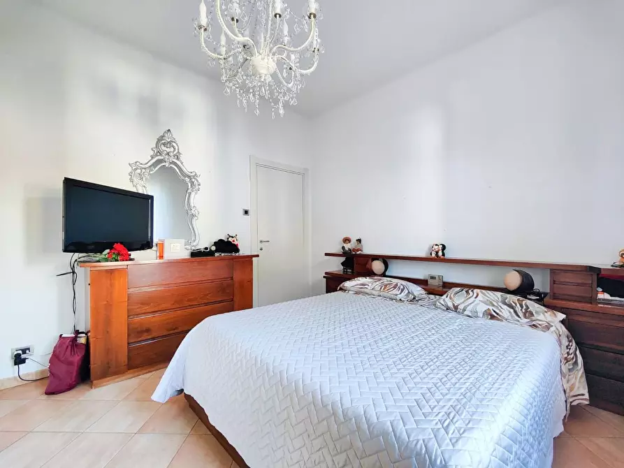 Immagine 12 di Appartamento in vendita  a Pisa