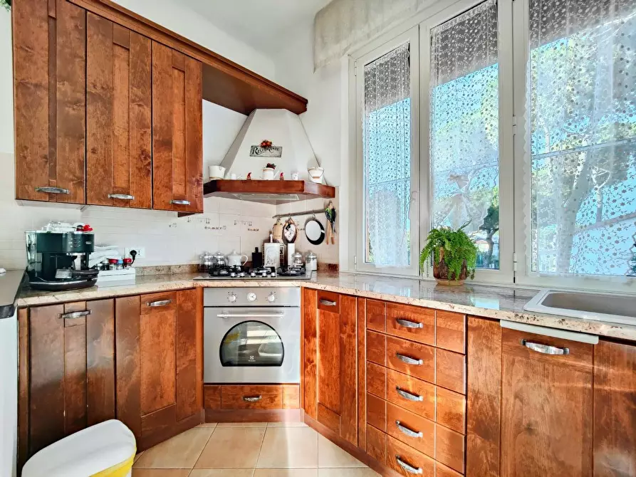 Immagine 10 di Appartamento in vendita  a Pisa