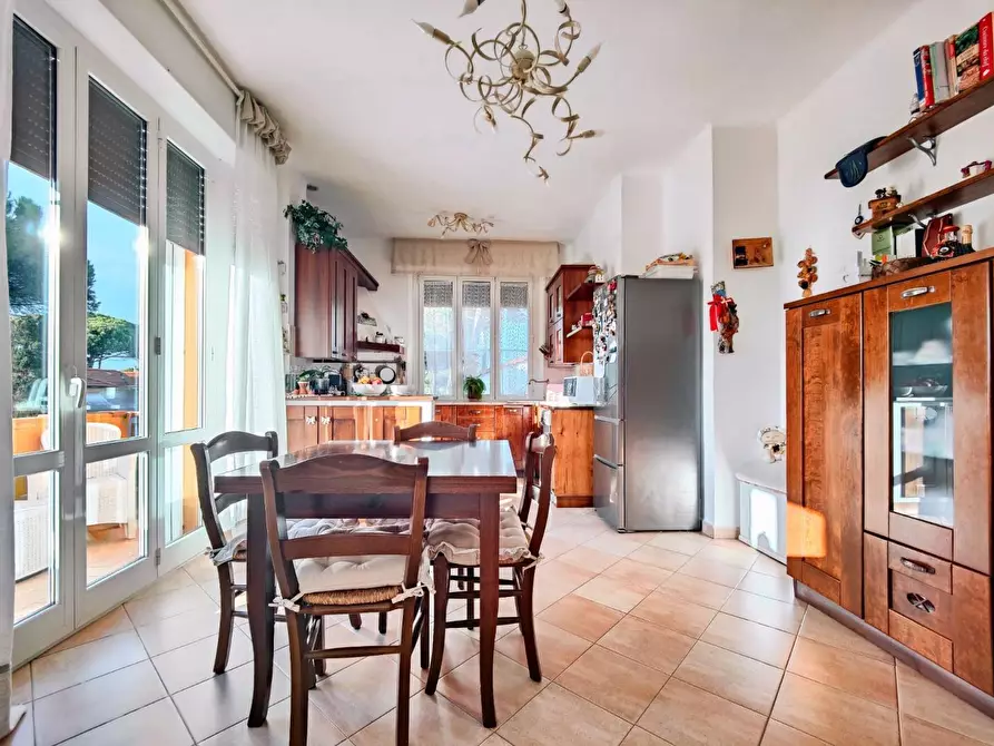 Immagine 8 di Appartamento in vendita  a Pisa