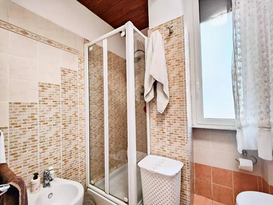 Immagine 22 di Appartamento in vendita  a Pisa