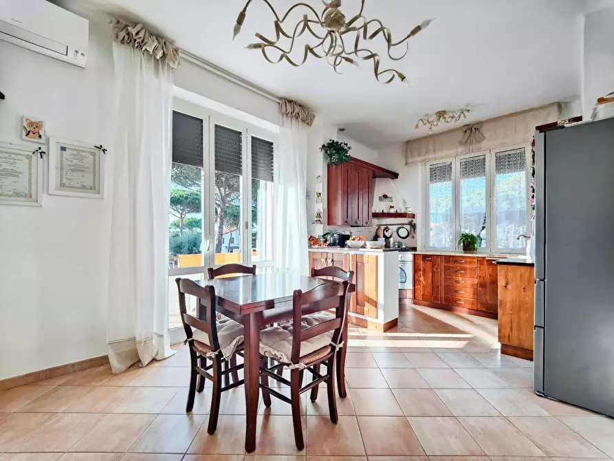 Immagine 7 di Appartamento in vendita  a Pisa