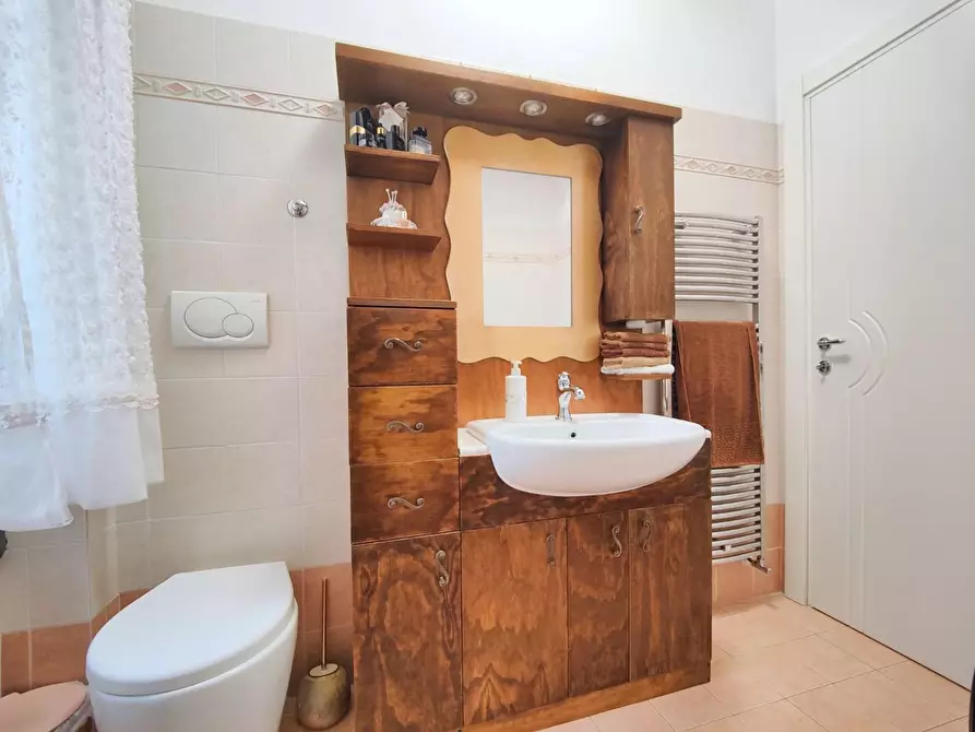 Immagine 21 di Appartamento in vendita  a Pisa